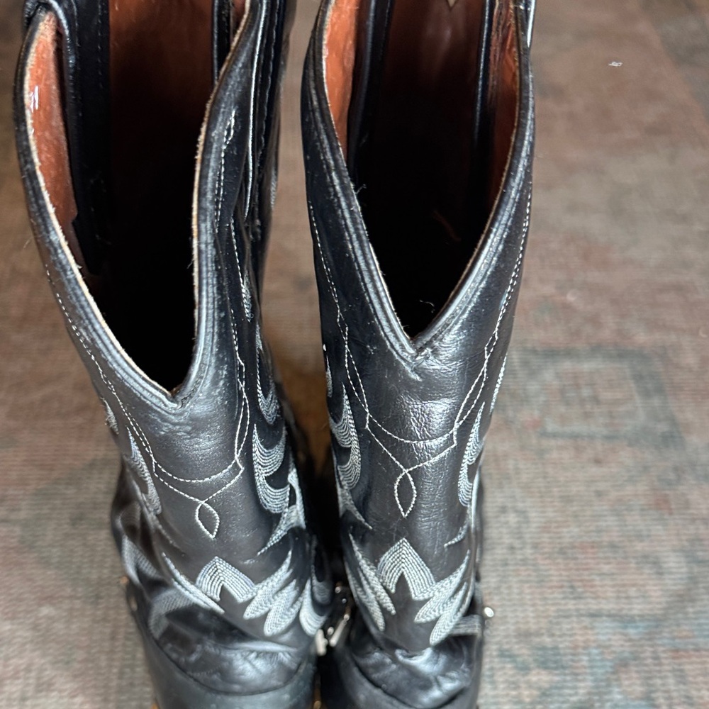 Black Leather Western Cowboy Boots with Silver & Gold Tip Accents & Concho 9.5D - Picture 10 of 14